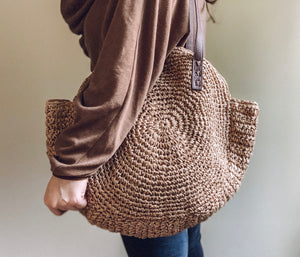 Charlie Paige- Round, Woven Raffia Tote